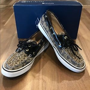 Sperry cayne leopard black patent loafers
